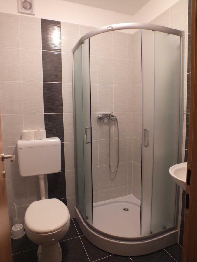 Apartmani Barisic Brodarica  Kültér fotó