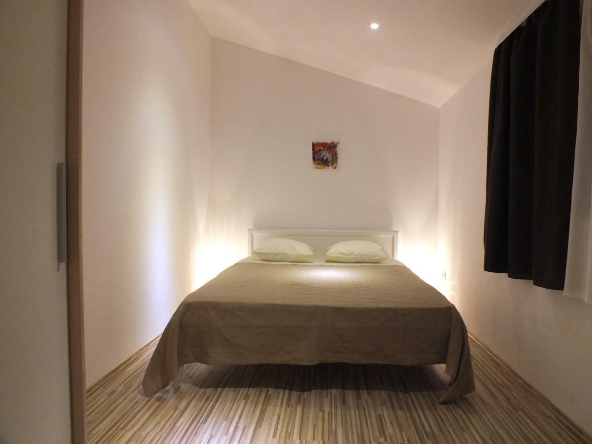 Apartmani Barisic Brodarica  Kültér fotó