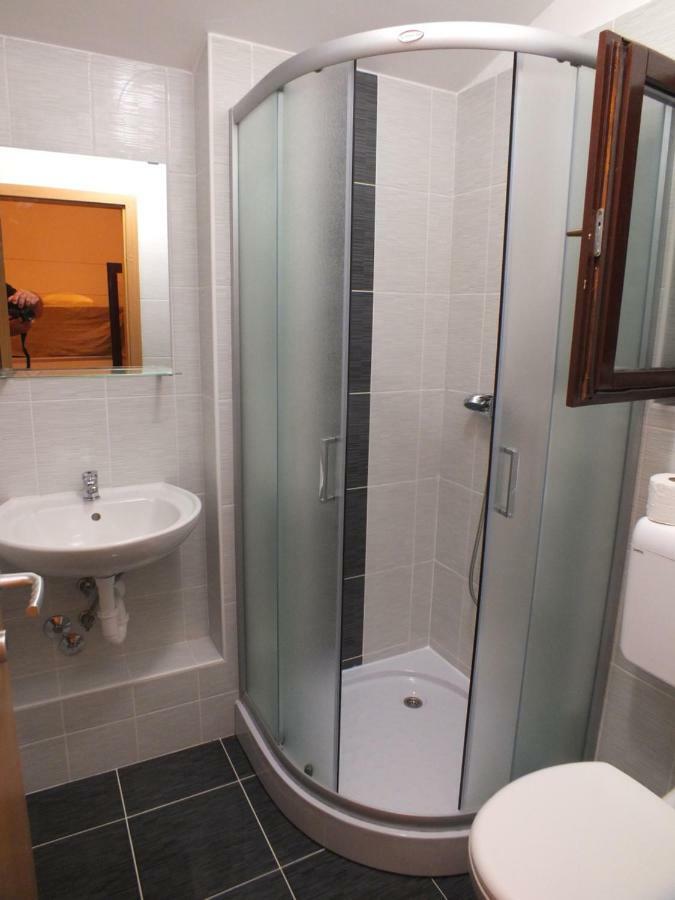 Apartmani Barisic Brodarica  Kültér fotó