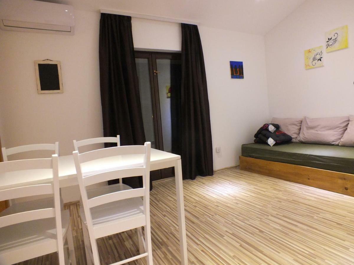 Apartmani Barisic Brodarica  Kültér fotó