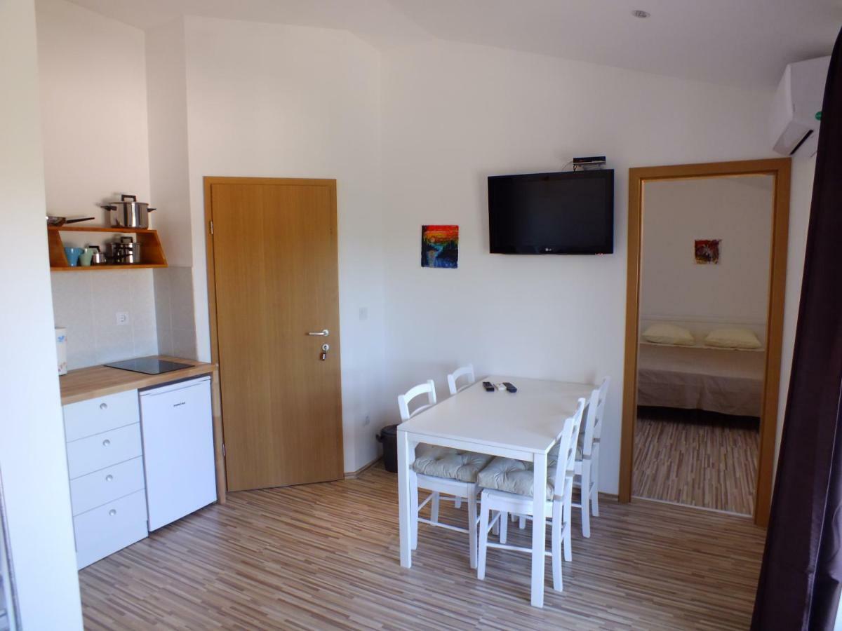 Apartmani Barisic Brodarica  Kültér fotó
