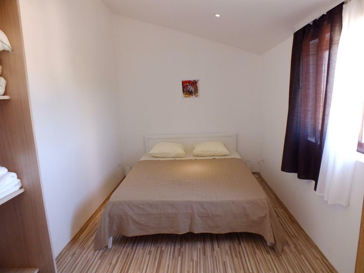 Apartmani Barisic Brodarica  Kültér fotó