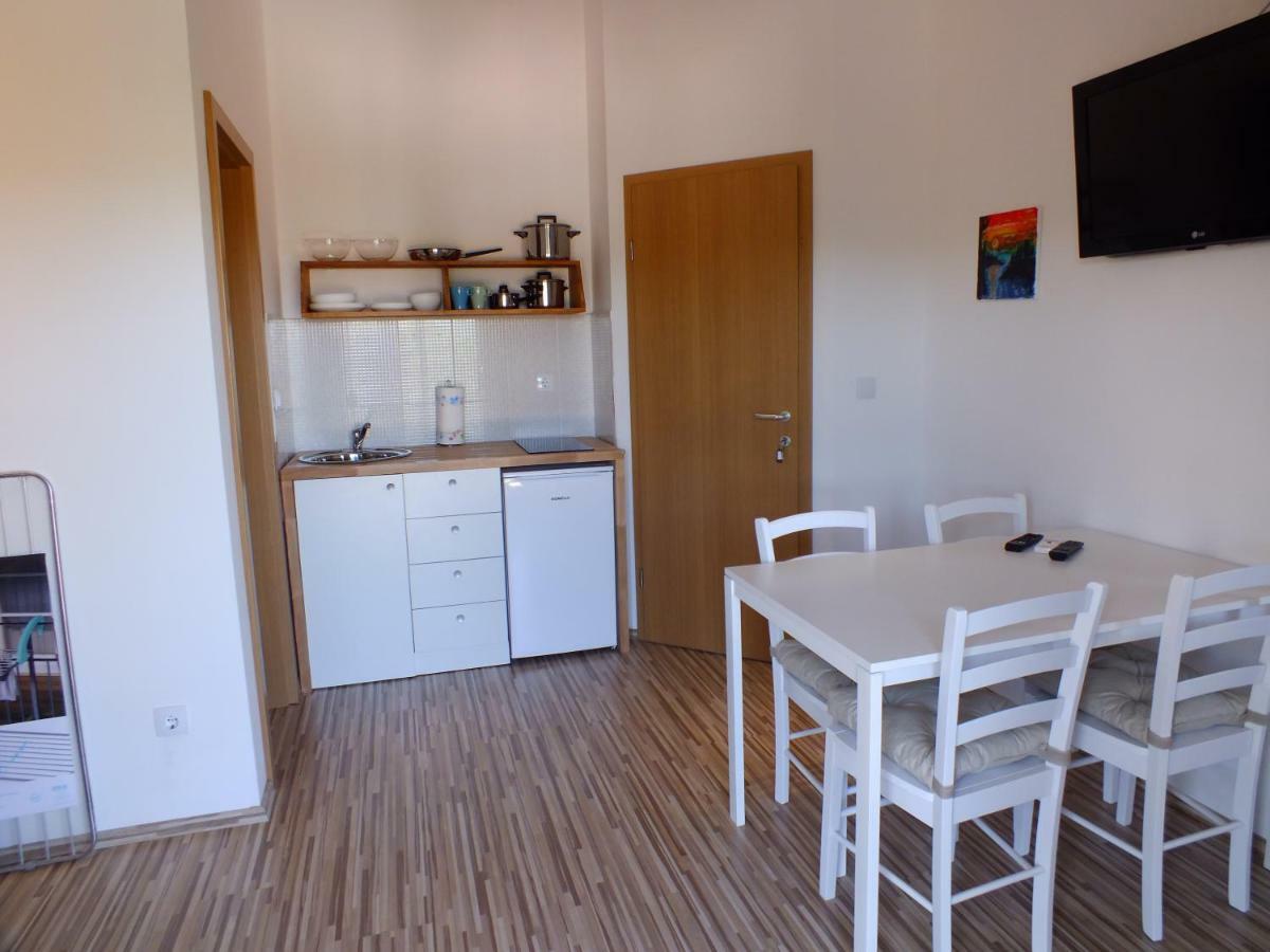 Apartmani Barisic Brodarica  Kültér fotó
